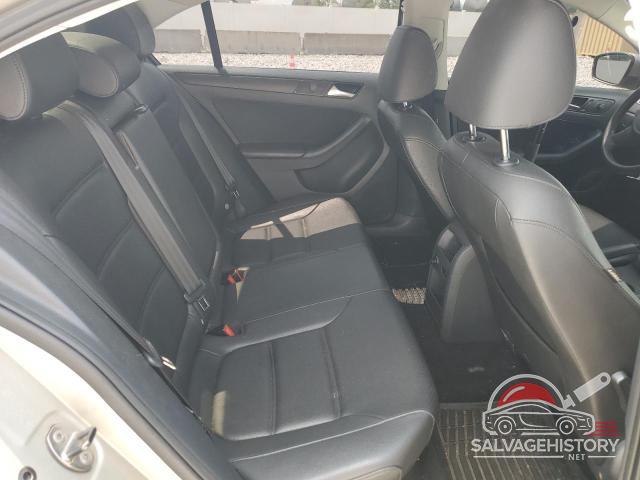 3VWD17AJXEM263919 2014 VOLKSWAGEN JETTA photo no. 10