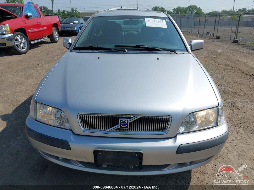 YV1VS29581F757666 2001 VOLVO S40 photo no. 6