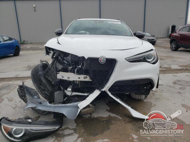 ZASPAJAN1M7C98333 2021 ALFA ROMEO STELVIO photo no. 5