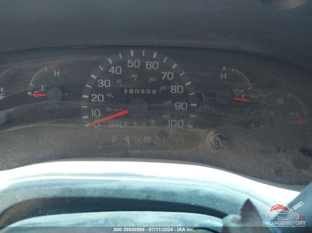 1FDWE35L03HB02951 2003 FORD ECONOLINE photo no. 5