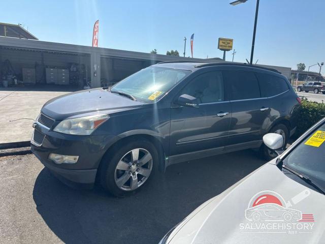 1GNKVLED1BJ366092 2011 CHEVROLET TRAVERSE photo no. 2