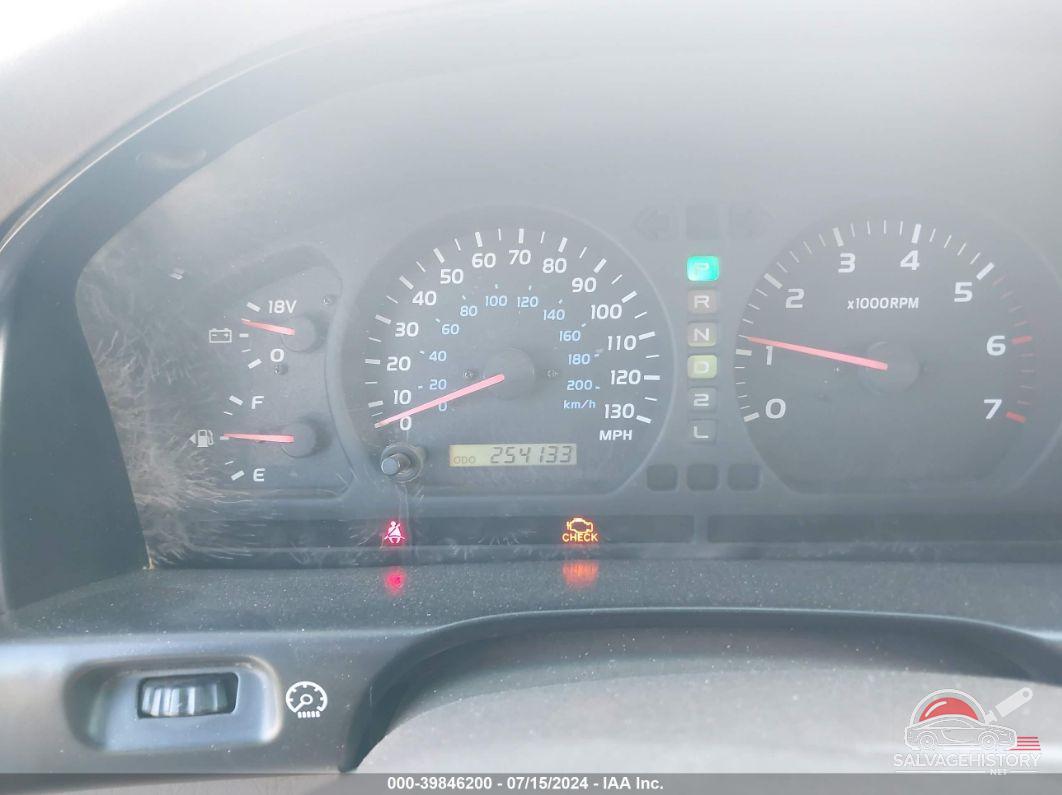 JTEHT05J222018840 2002 TOYOTA LAND CRUISER photo no. 7