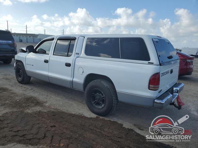 1B7GL2AN8YS678930 2000 DODGE DAKOTA photo no. 2