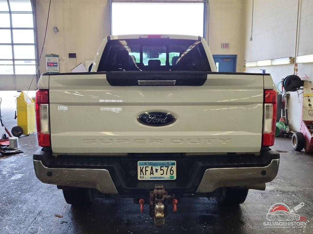 1FT7W2BT4HED26673 2017 FORD F-250 photo no. 5