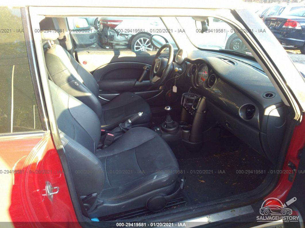 WMWRC33435TC59246 2005 MINI COOPER HARDTOP photo no. 5