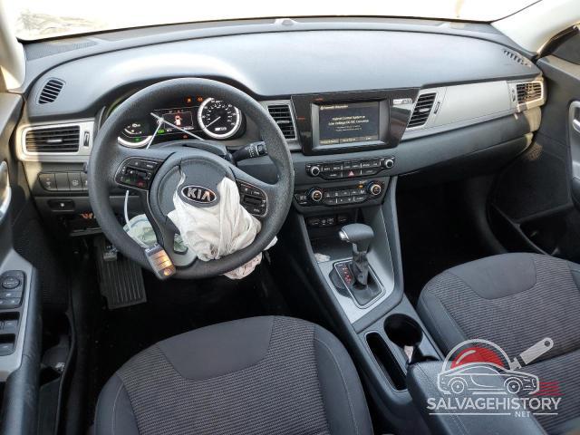 KNDCB3LC5K5330379 2019 KIA NIRO photo no. 8