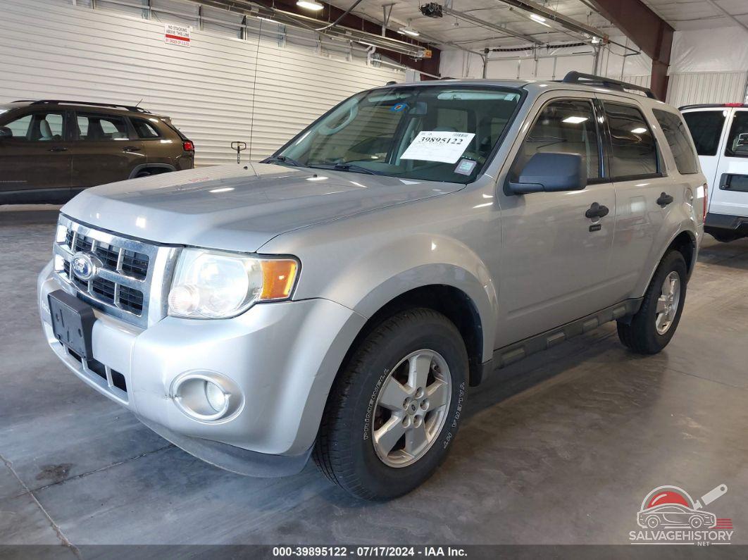 1FMCU9DG6AKC35114 2010 FORD ESCAPE photo no. 2