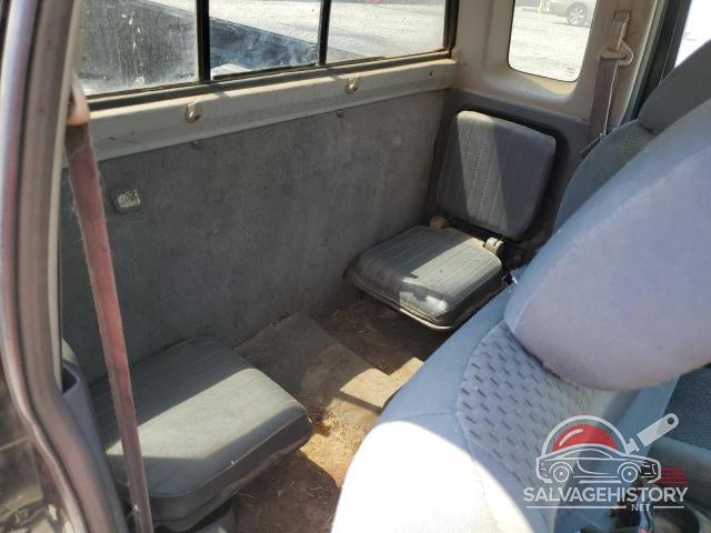 1N6ED26T31C346614 2001 NISSAN FRONTIER photo no. 10