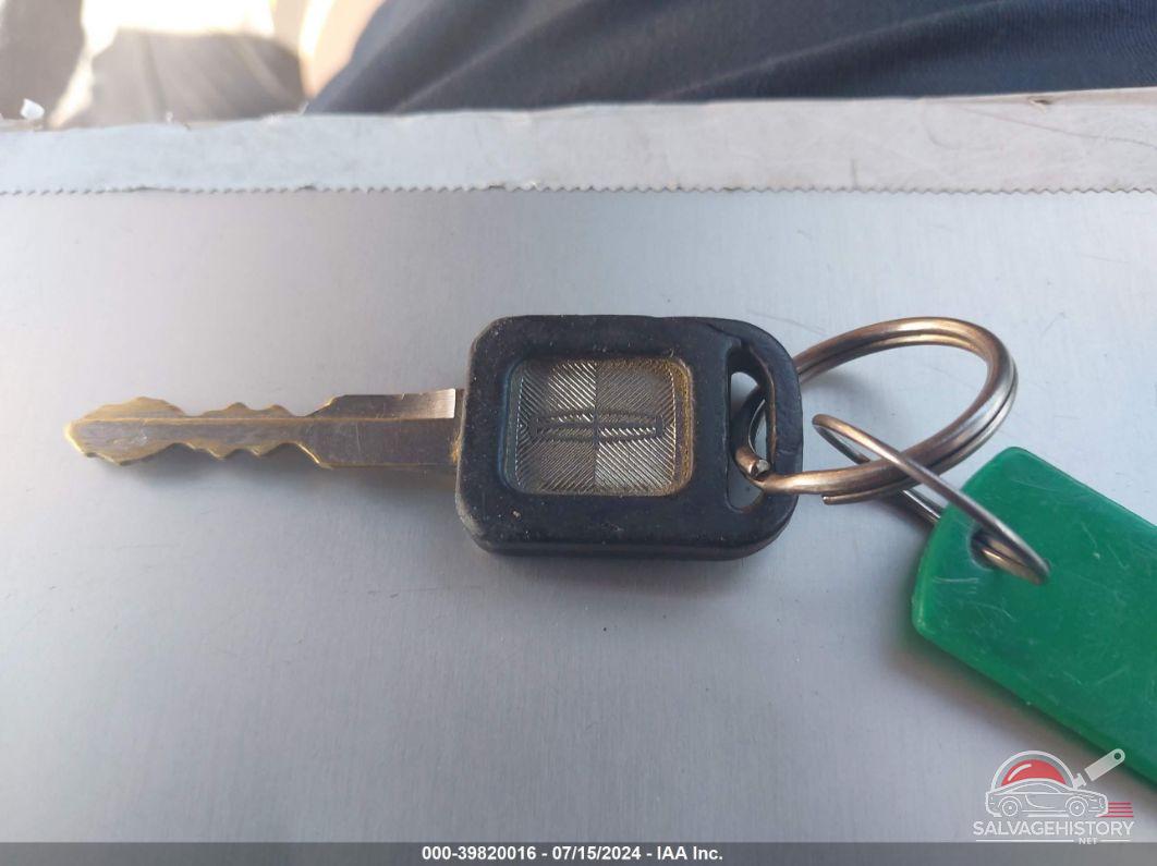 1LNLM83W7RY682059 1994 LINCOLN TOWN CAR photo no. 11