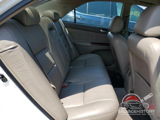 4T1BE30K43U240724 2003 TOYOTA CAMRY photo no. 10