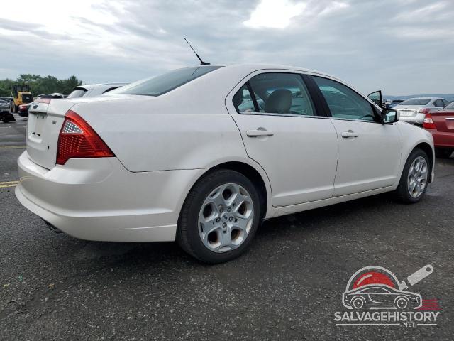3FAHP0HA4AR386389 2010 FORD FUSION photo no. 3