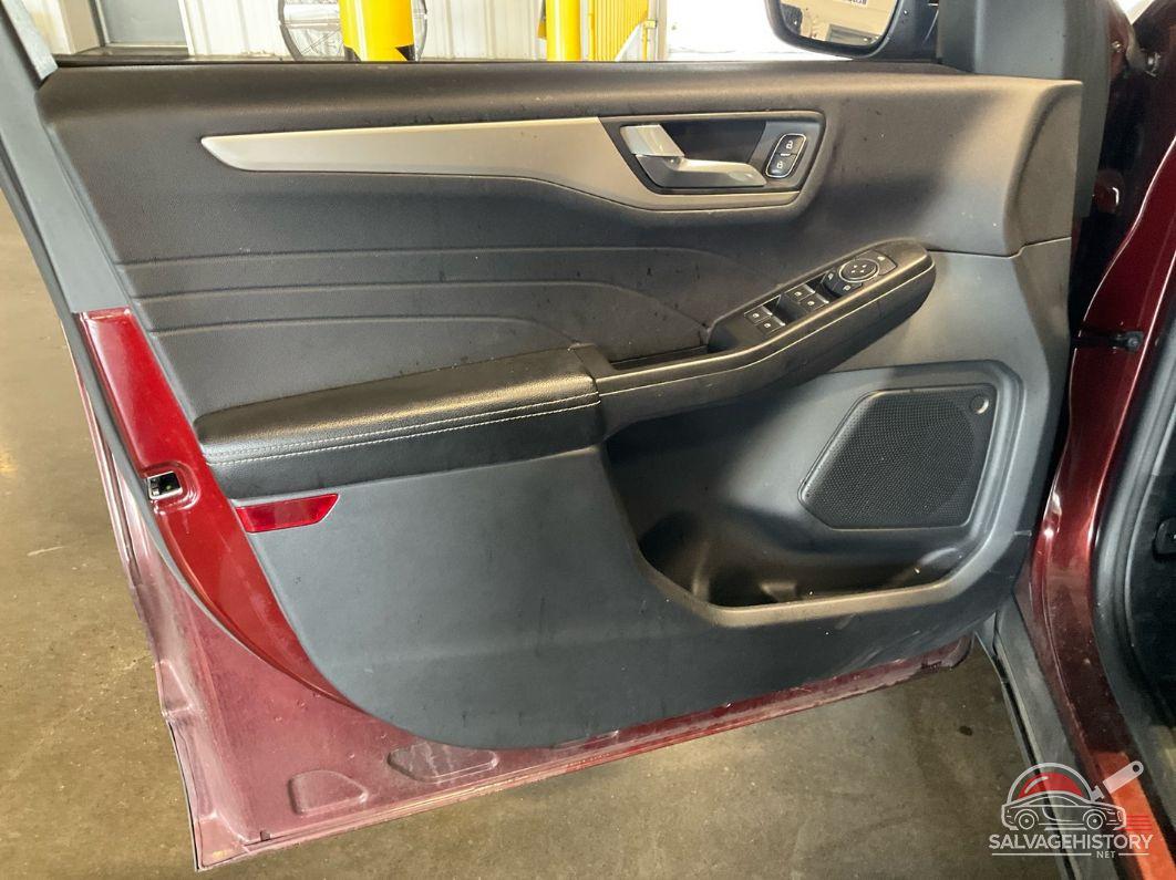 1FMCU9G61MUA42641 2021 FORD ESCAPE photo no. 6