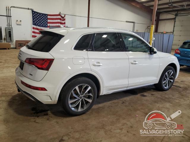 WA1AAAFY6M2052483 2021 AUDI Q5 photo no. 3