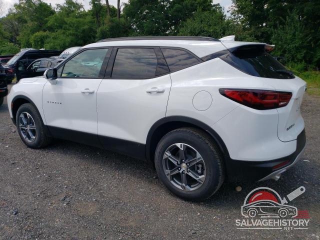 3GNKBHR40RS183372 2024 CHEVROLET BLAZER photo no. 2