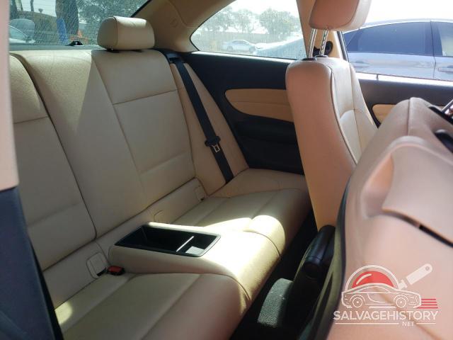 WBAUP7C52BVK78592 2011 BMW 1 SERIES photo no. 10