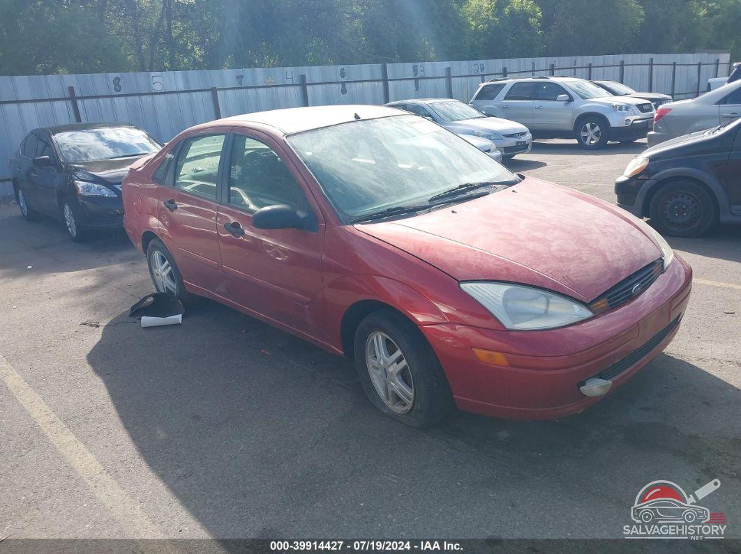 1FAFP3438YW274766 2000 FORD FOCUS photo no. 17