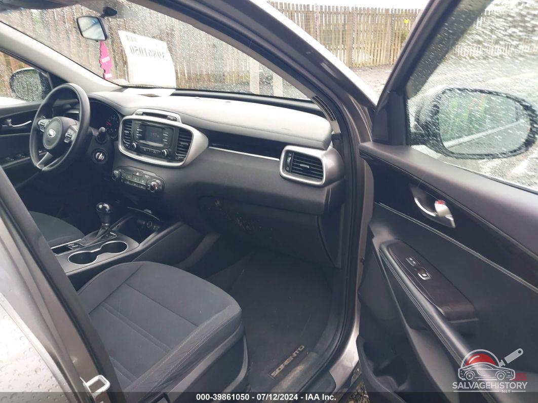 5XYPGDA37GG110932 2016 KIA SORENTO photo no. 5