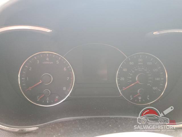 3KPFK4A71HE113028 2017 KIA FORTE photo no. 9