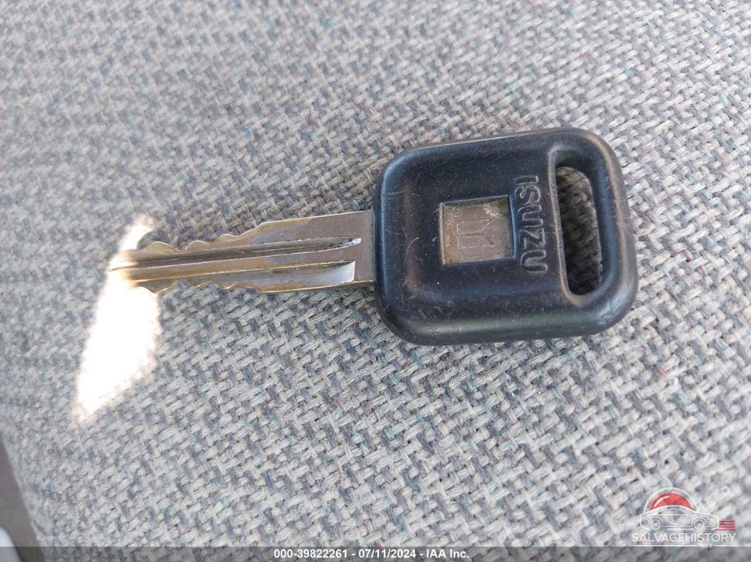 4S2CM58VXV4303080 1997 ISUZU RODEO photo no. 11
