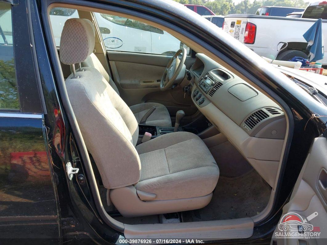 4T1BE32K34U340747 2004 TOYOTA CAMRY photo no. 5