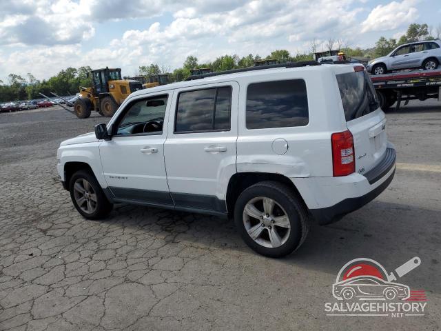 1J4NF1GB3BD207425 2011 JEEP PATRIOT photo no. 2