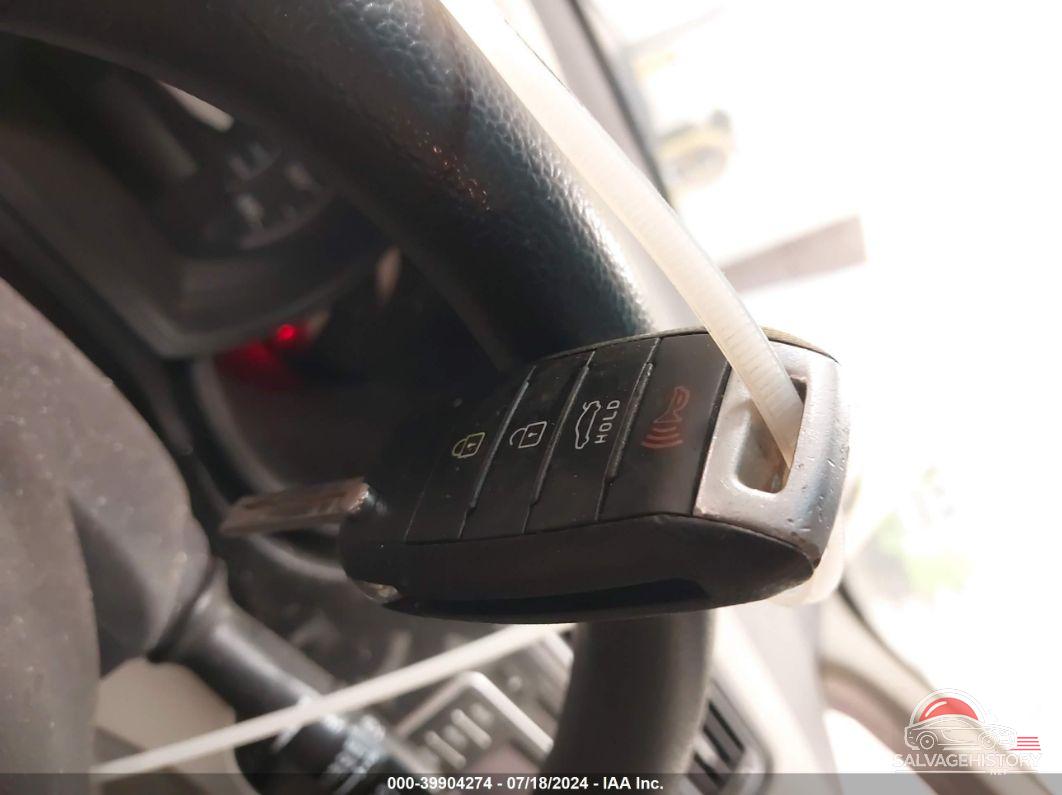 KNADM4A35G6584034 2016 KIA RIO photo no. 11