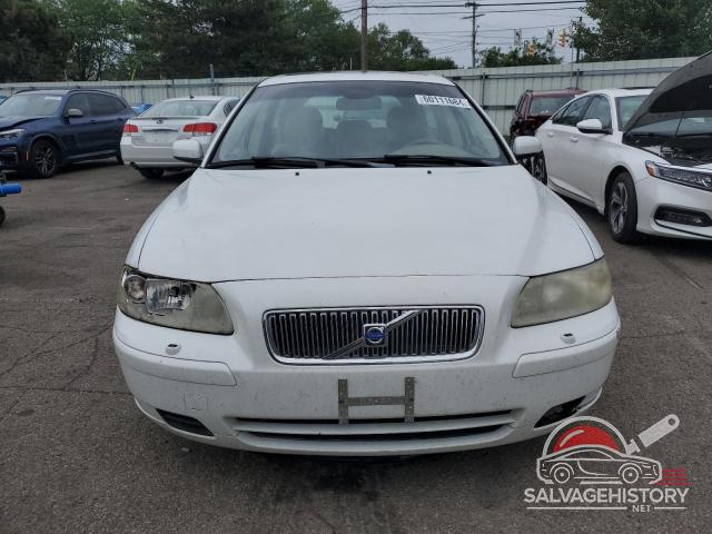 YV1SW612151493435 2005 VOLVO V70 photo no. 5
