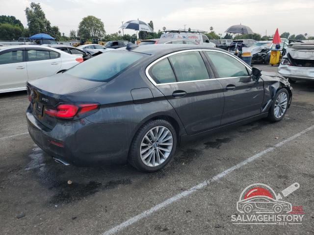 WBA13BJ03PCN29034 2023 BMW 5 SERIES photo no. 3