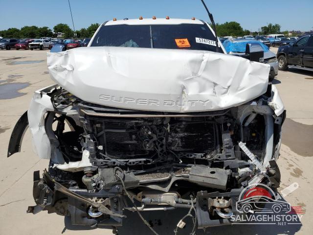 1FT7W2BT4JEB69748 2018 FORD F250 photo no. 5