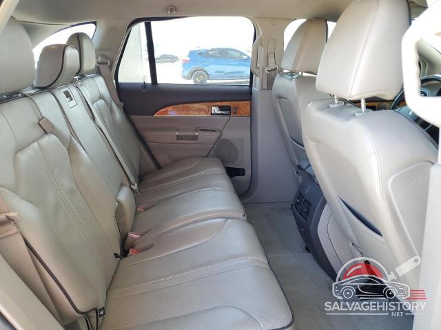 2LMDJ6JK4BBJ04381 2011 LINCOLN MKX photo no. 11