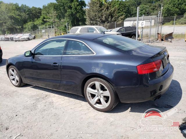 WAULFAFR9DA043580 2013 AUDI A5 photo no. 2