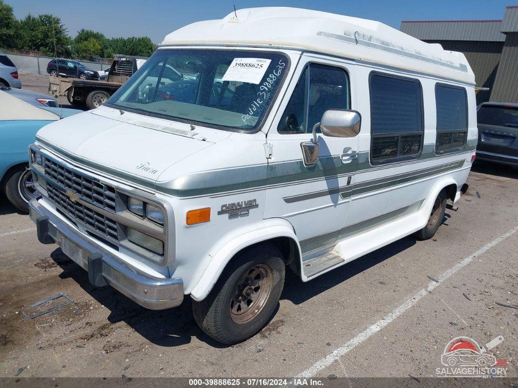 1GBEG25K6N7117110 1992 CHEVROLET G20 photo no. 2