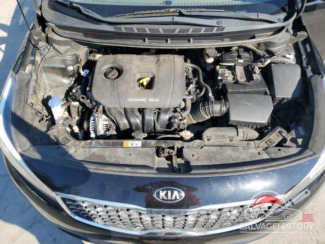 3KPFK4A70JE262715 2018 KIA FORTE photo no. 11