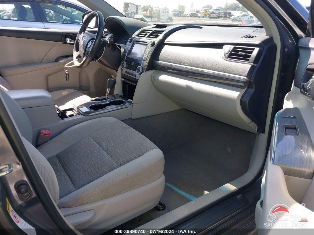 4T1BD1FK2EU126447 2014 TOYOTA CAMRY HYBRID photo no. 5