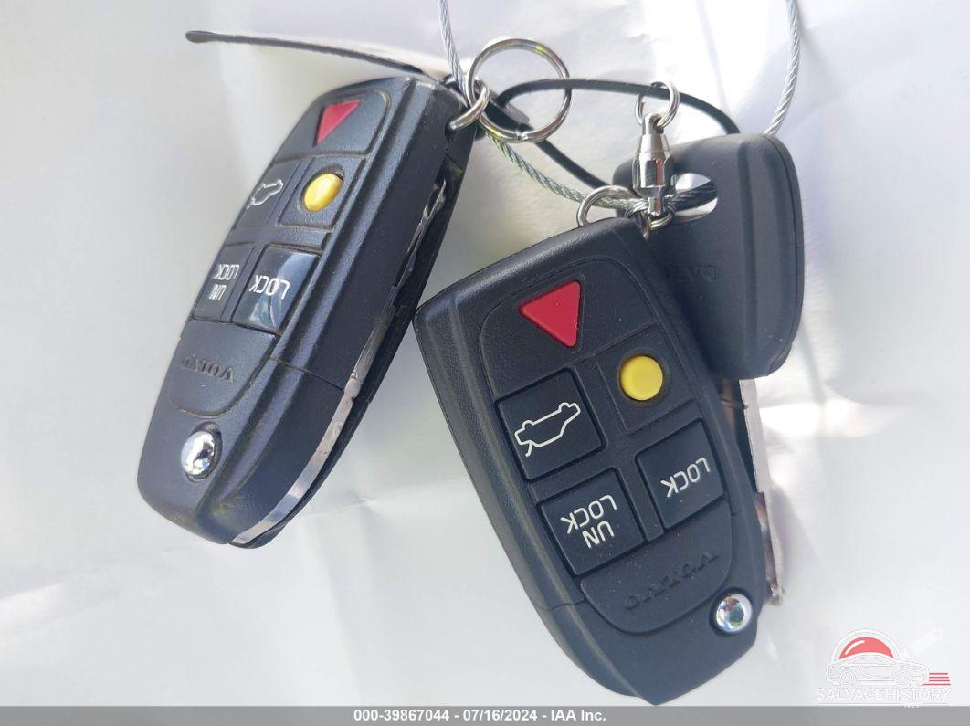 YV1SW640562540472 2006 VOLVO V70 photo no. 11