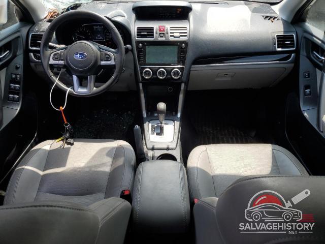JF2SJALC2JH586531 2018 SUBARU FORESTER photo no. 8