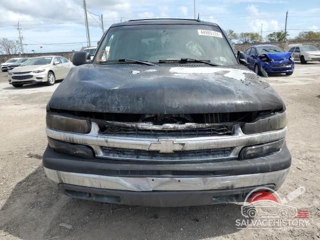 1GNEC13V55R191435 2005 CHEVROLET TAHOE photo no. 5