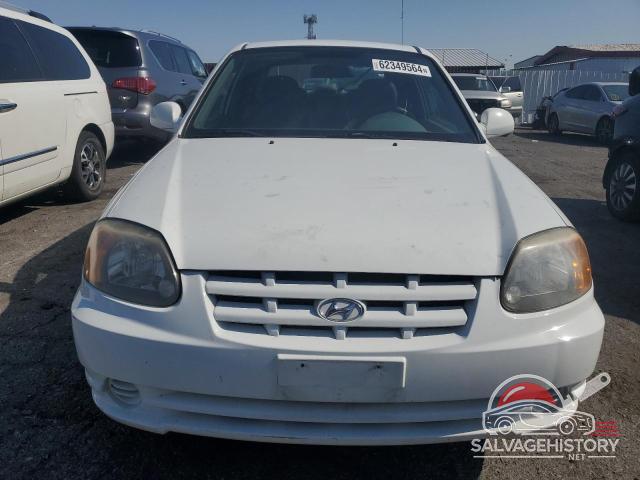 KMHCG35C05U324493 2005 HYUNDAI ACCENT photo no. 5