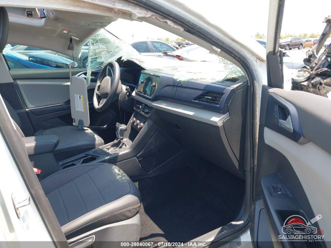 3VVTX7B21NM044479 2022 VOLKSWAGEN TAOS photo no. 5