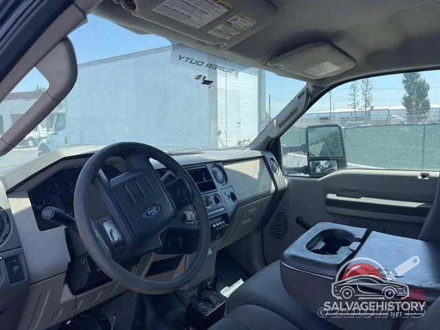 1FDAF5GRXAEA66527 2010 FORD F550 photo no. 3