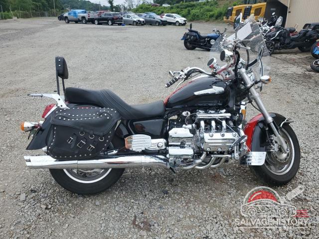 1HFSC34612A500171 2002 HONDA GL CYCLE photo no. 1