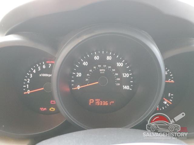 KNDJT2A20A7038621 2010 KIA SOUL photo no. 9