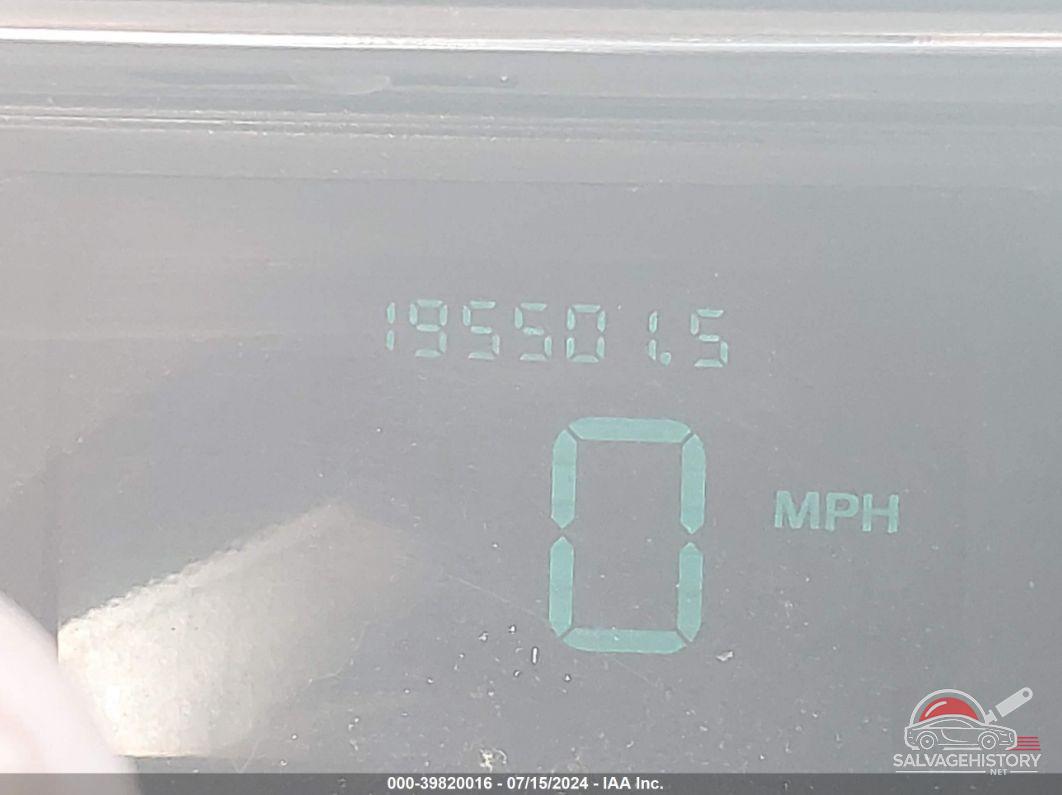 1LNLM83W7RY682059 1994 LINCOLN TOWN CAR photo no. 7