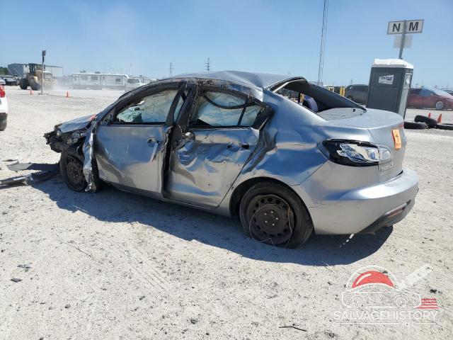 JM1BL1SF7A1349692 2010 MAZDA 3 photo no. 2