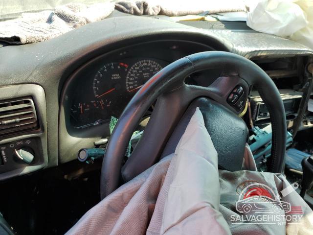 2G1FP22G912108234 2001 CHEVROLET CAMARO photo no. 9