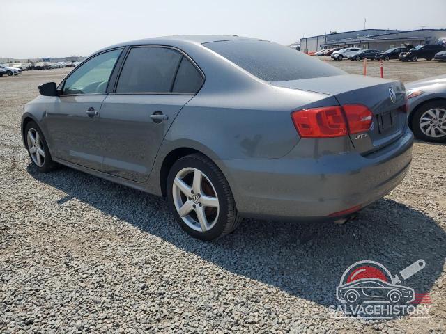 3VWDZ7AJ6BM388324 2011 VOLKSWAGEN JETTA photo no. 2