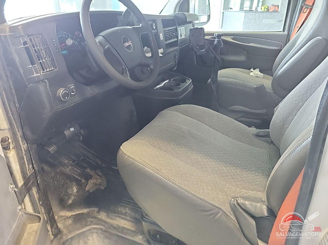 1GTW7FCA4C1146817 2012 GMC SAVANA 2500 photo no. 3