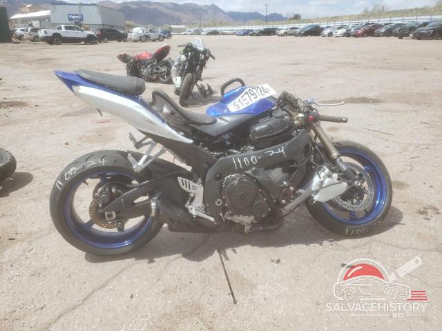 JS1GN7DA272114215 2007 SUZUKI GSXR600 photo no. 4