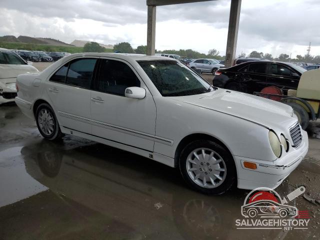 WDBJF65G7YA964322 2000 MERCEDES-BENZ E-CLASS photo no. 4