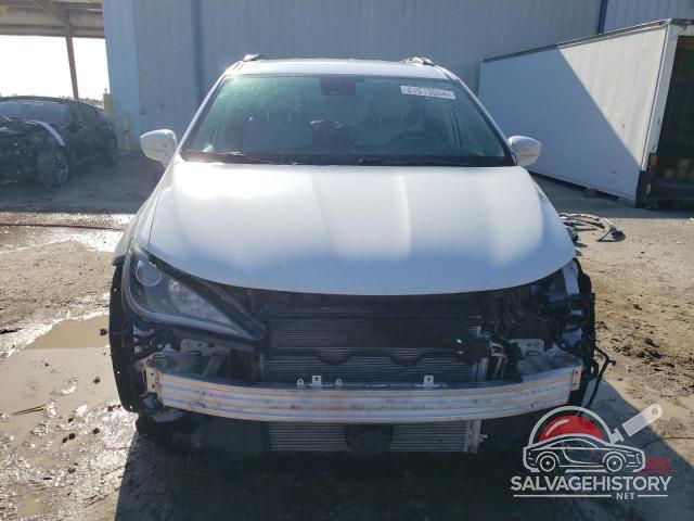 2C4RC1BG7JR270588 2018 CHRYSLER PACIFICA photo no. 5